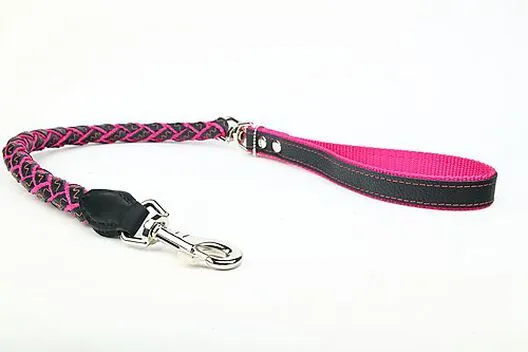 Yogipet - Laisse En Cuir Tressé 120cm Pour Chien - Noir/Rose 3 Yogipet - Laisse En Cuir Tressé 120cm Pour Chien - Noir/Rose